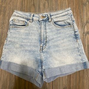 Light washed shorts
